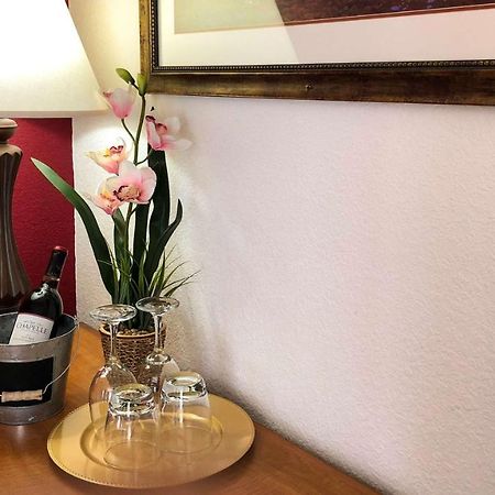 Budget Inn أونتاريو المظهر الخارجي الصورة